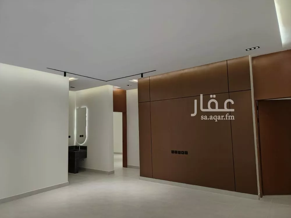 شقة 5 غرف في الرمال 4