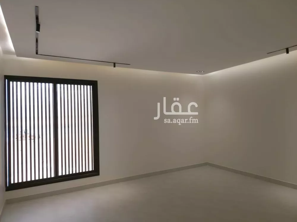 شقة 5 غرف في الرمال 5