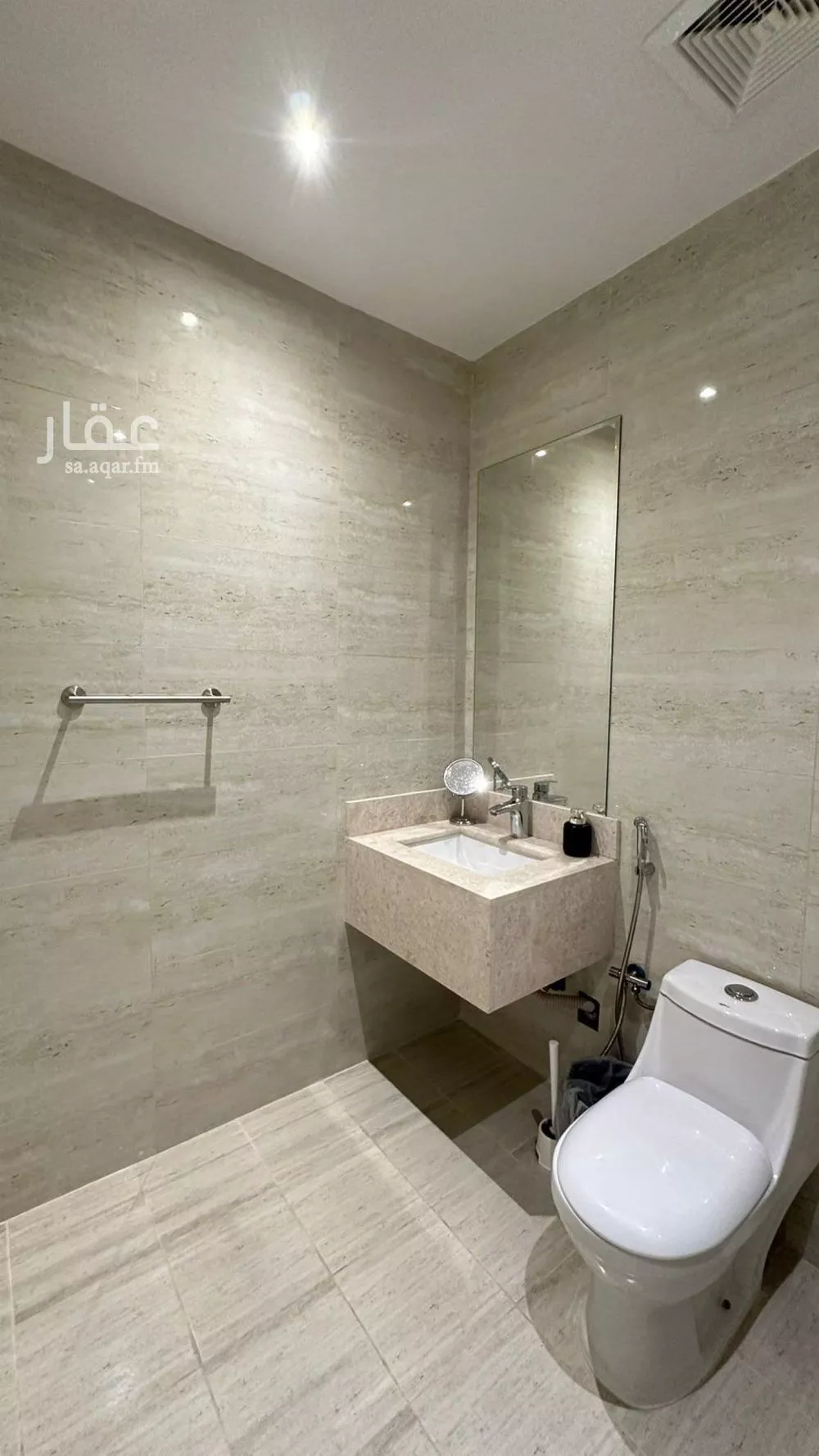 شقة 6 غرف في الشعلة 1