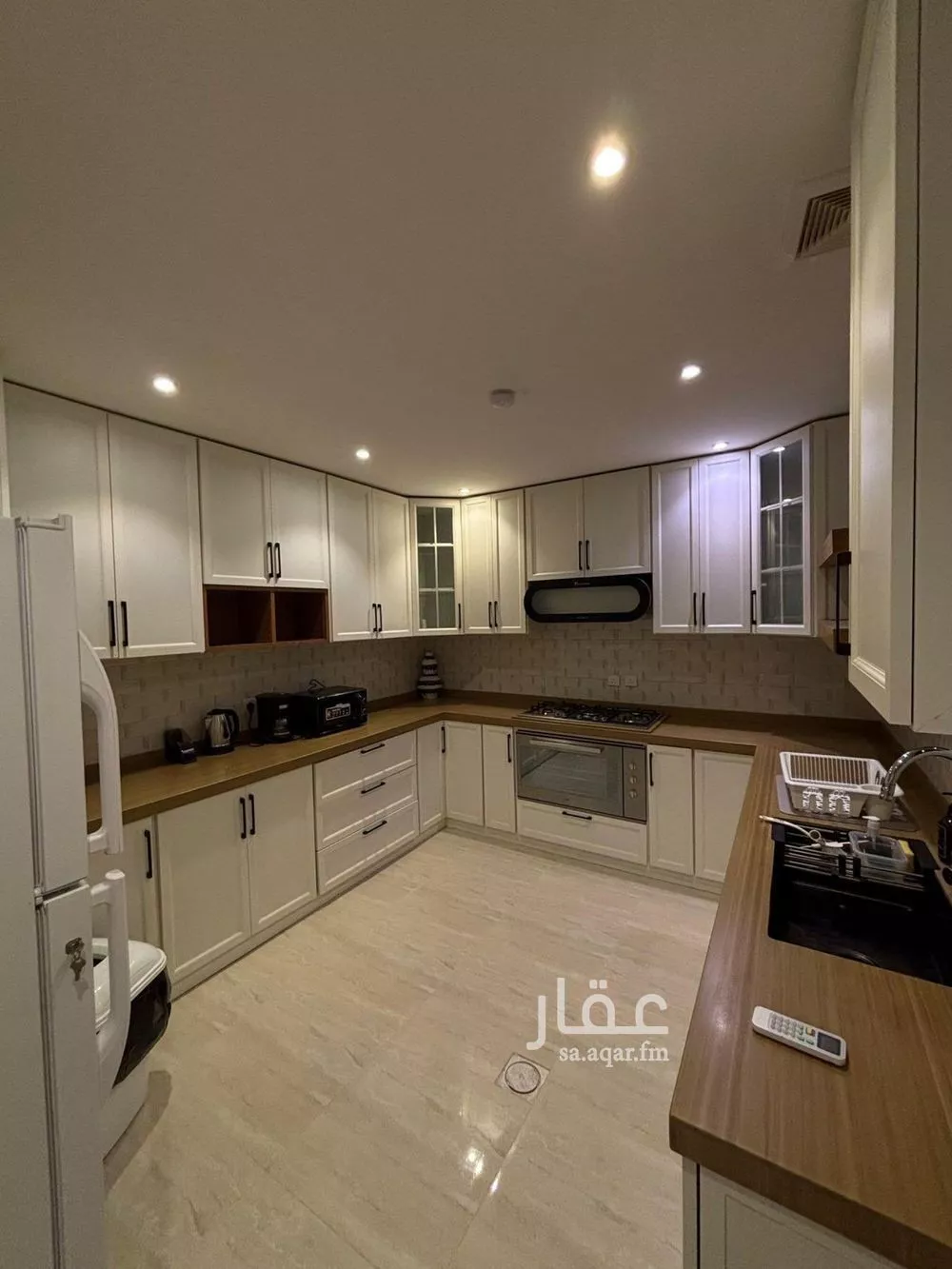 شقة 6 غرف في الشعلة 3