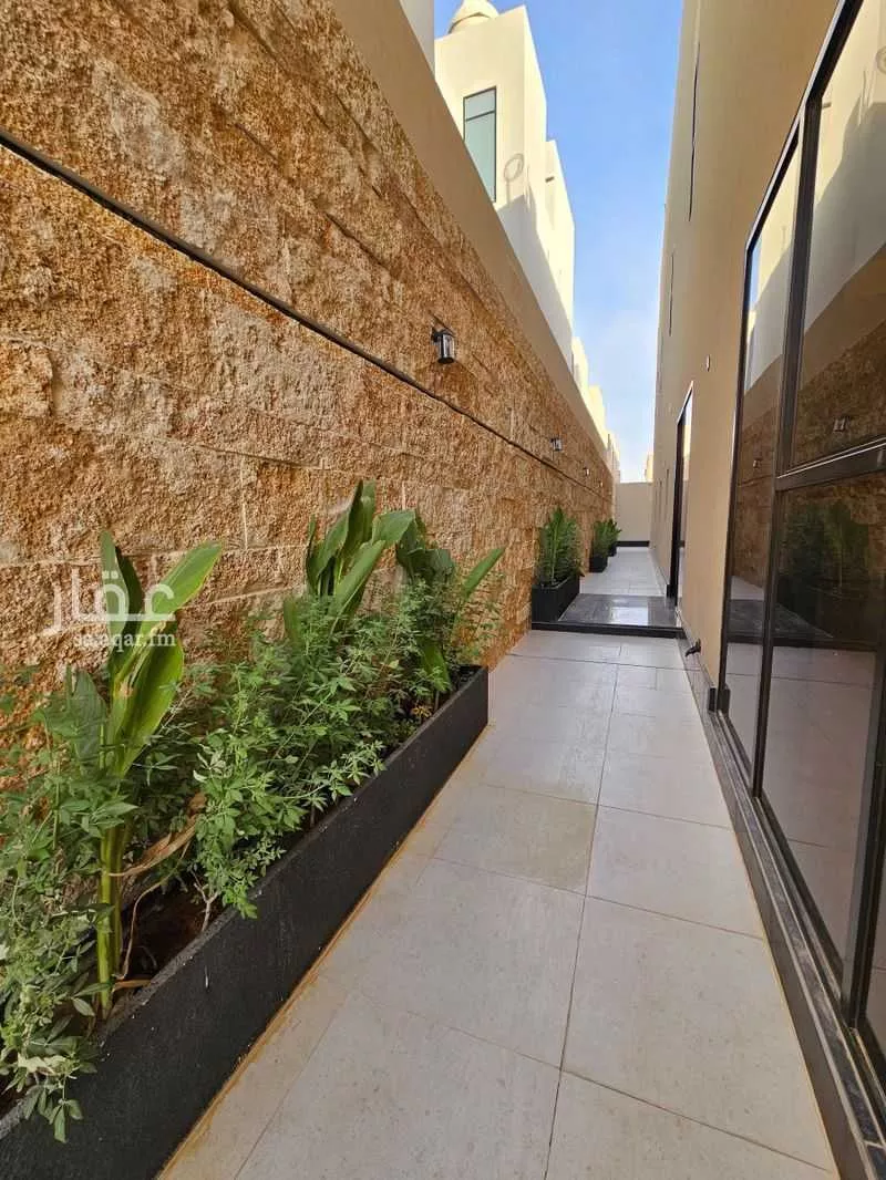 4 bedroom floor in Al Sahafah 1