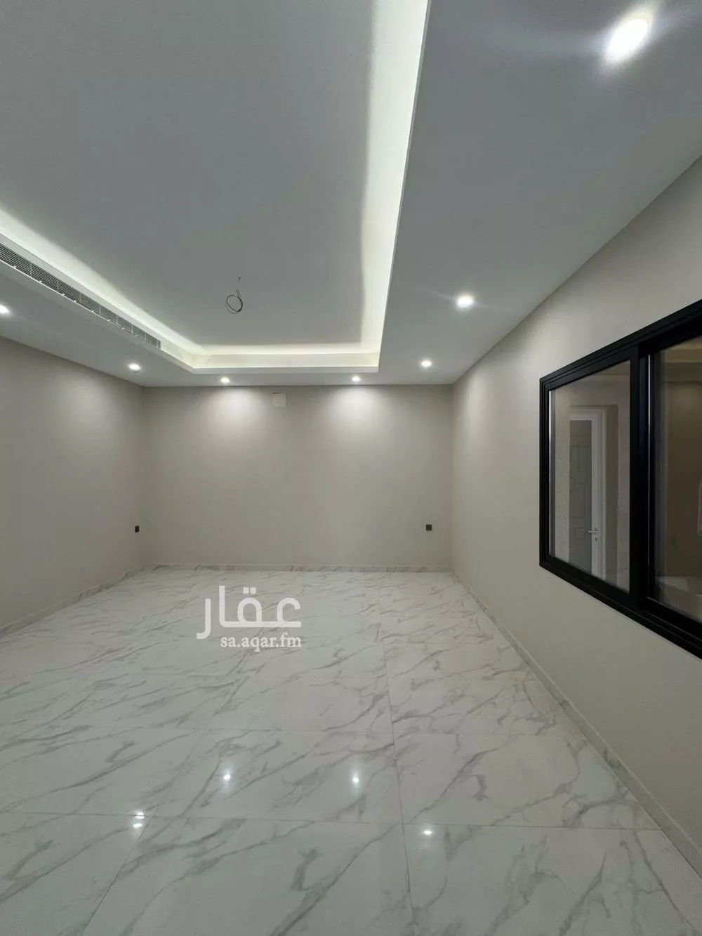 فيلا 5 غرف في البحيرة 3