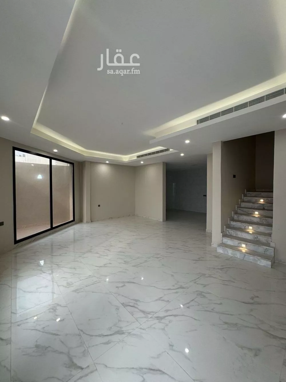 فيلا 5 غرف في البحيرة 4