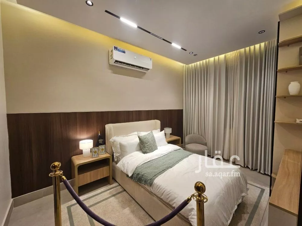 5 bedroom villa in Okaz 3