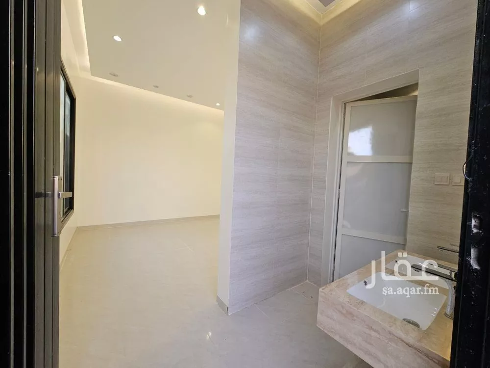 5 bedroom villa in Dahiat Namar, Riyadh 7