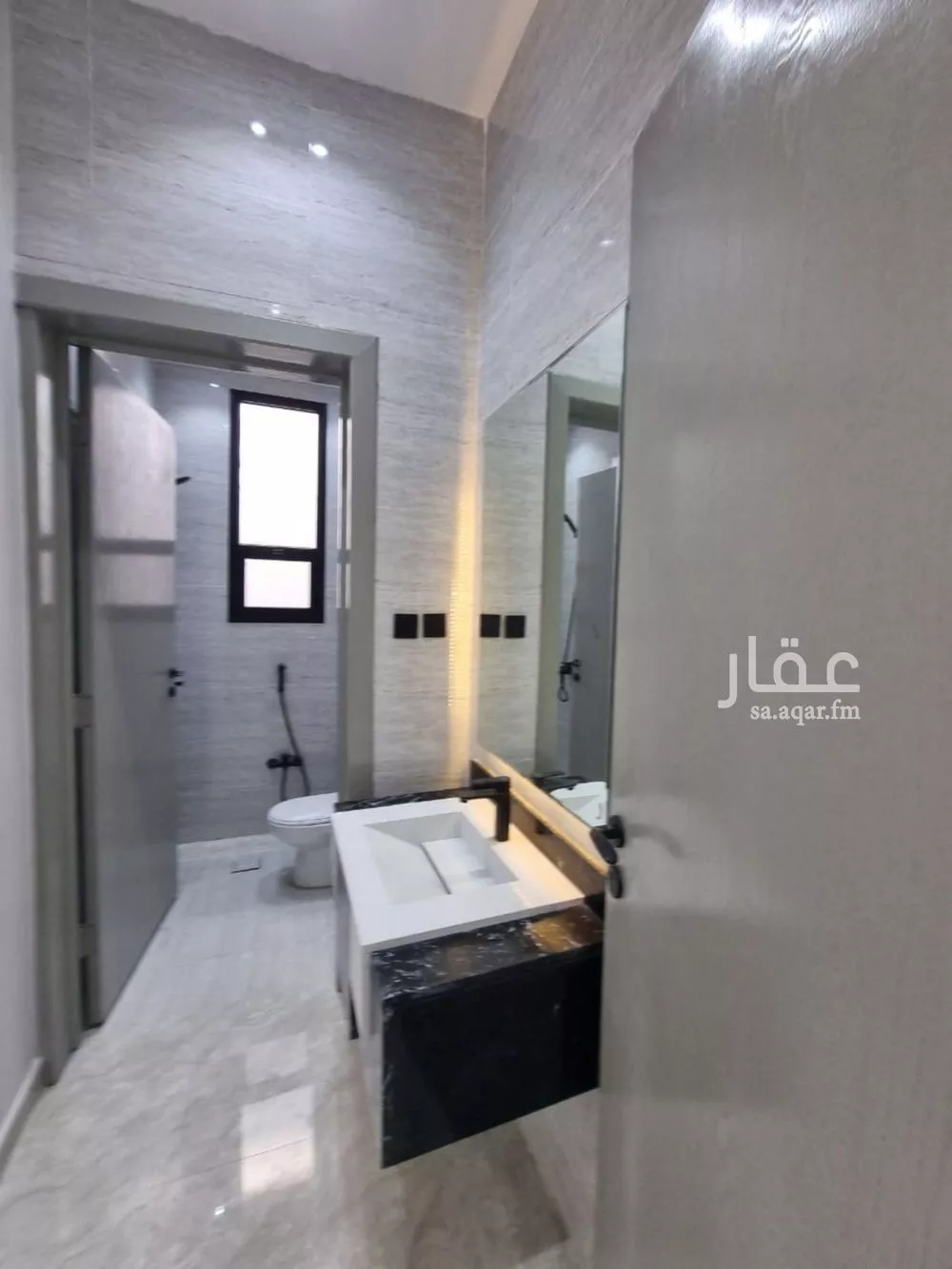 5 bedroom floor in Dhahrat Namar 4