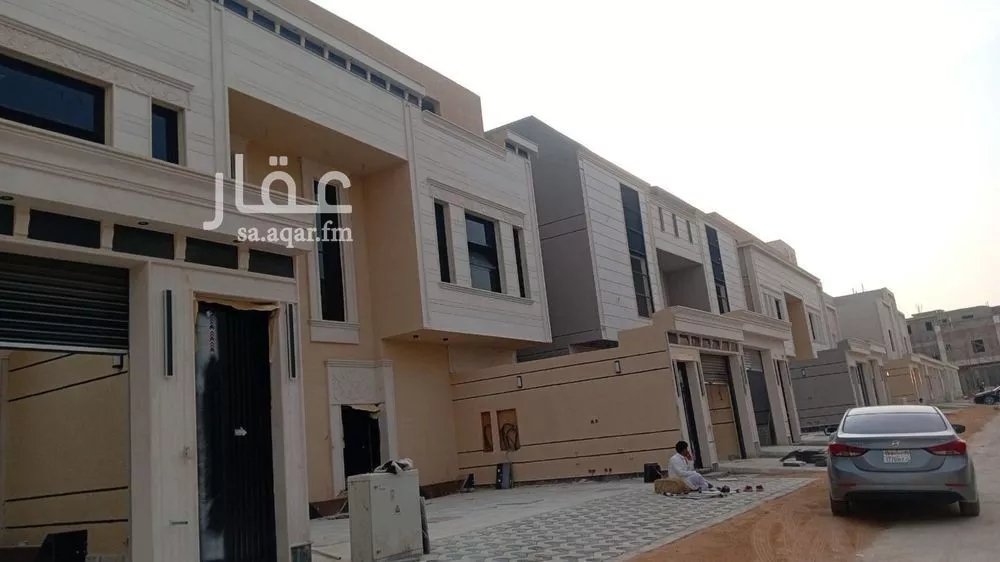 دور 3 غرف في عكاظ