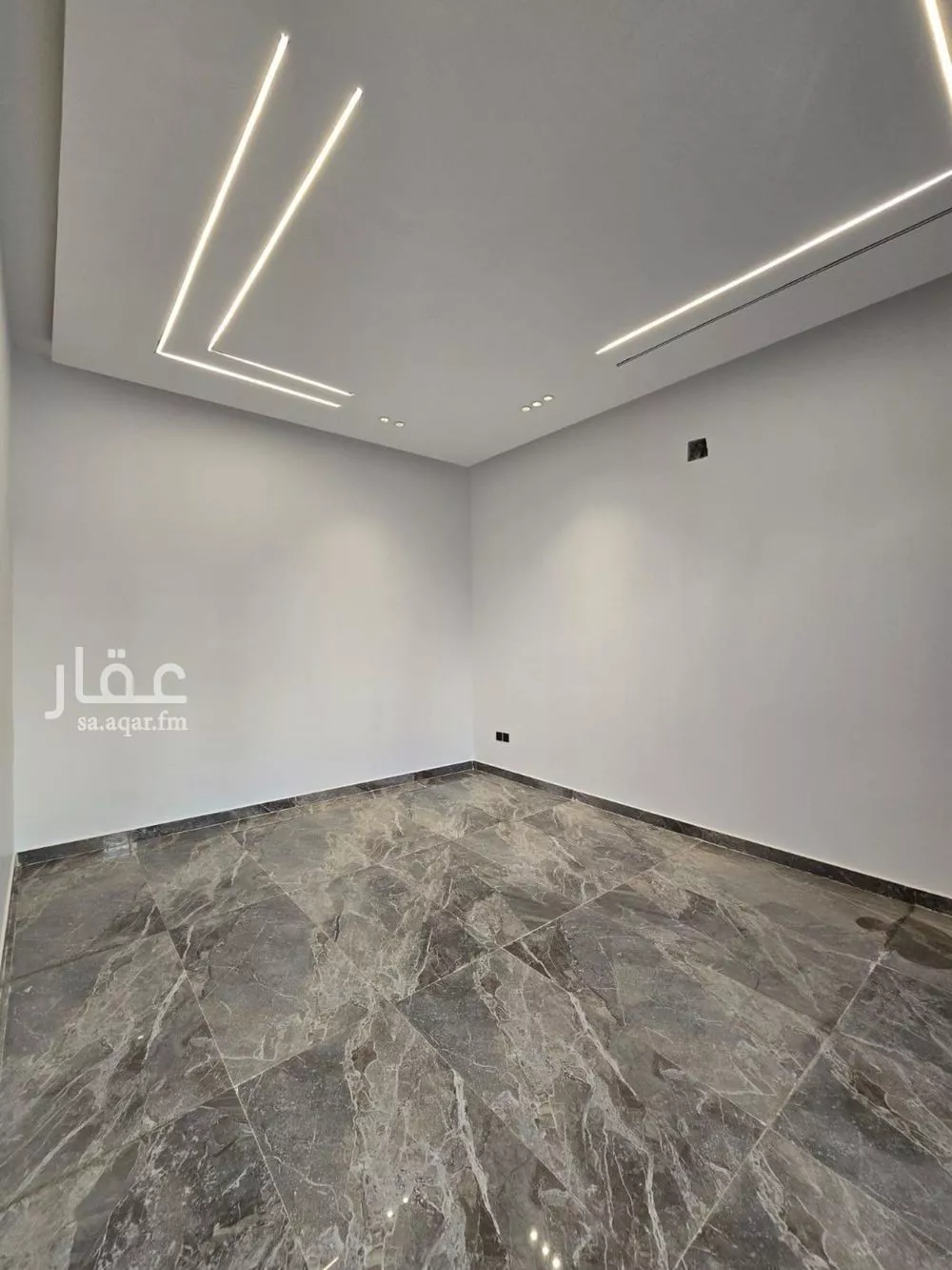 5 bedroom villa in Okaz, Riyadh 21