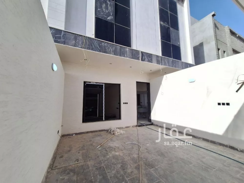 فيلا 5 غرف في عكاظ 2