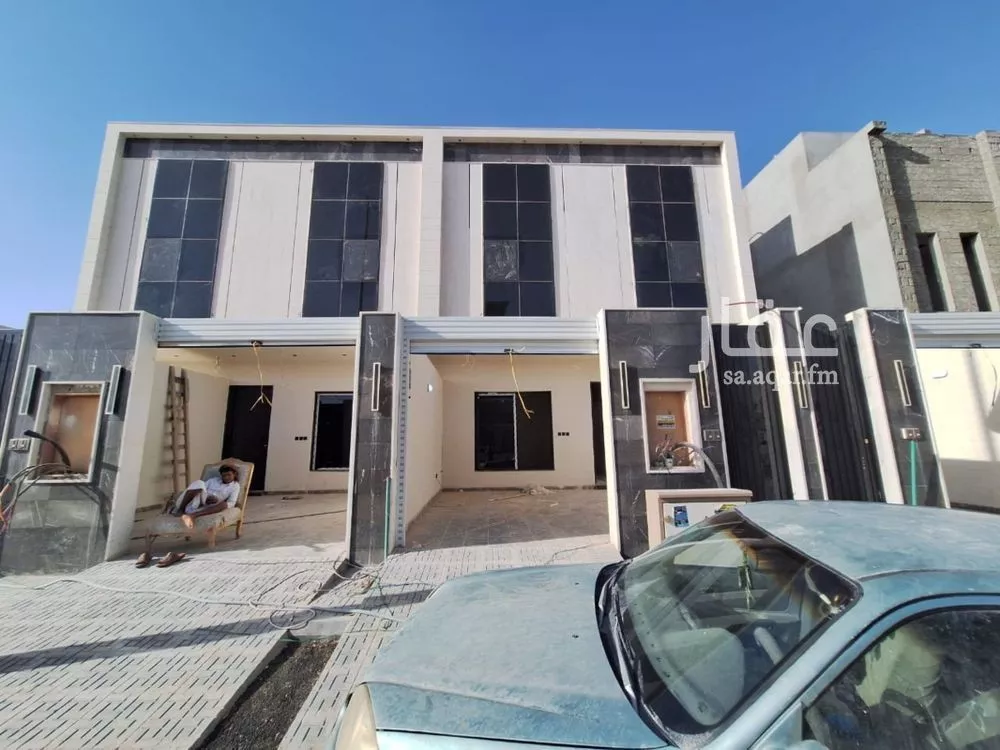 فيلا 5 غرف في عكاظ 1