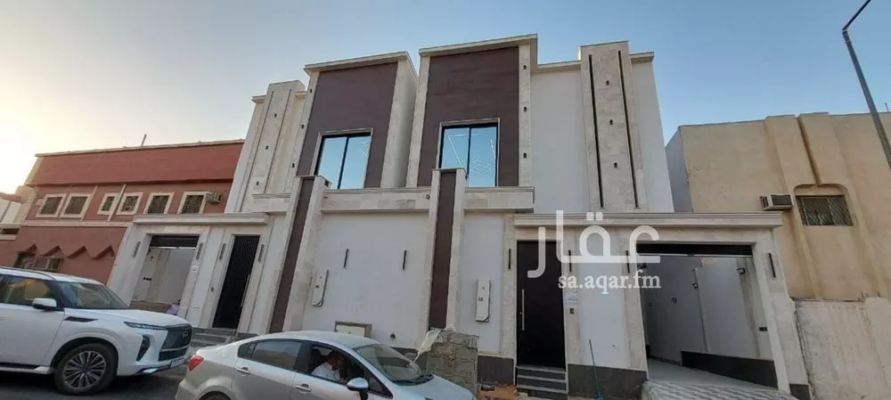 7 bedroom villa in Al Uraija Al Gharbiyah 1