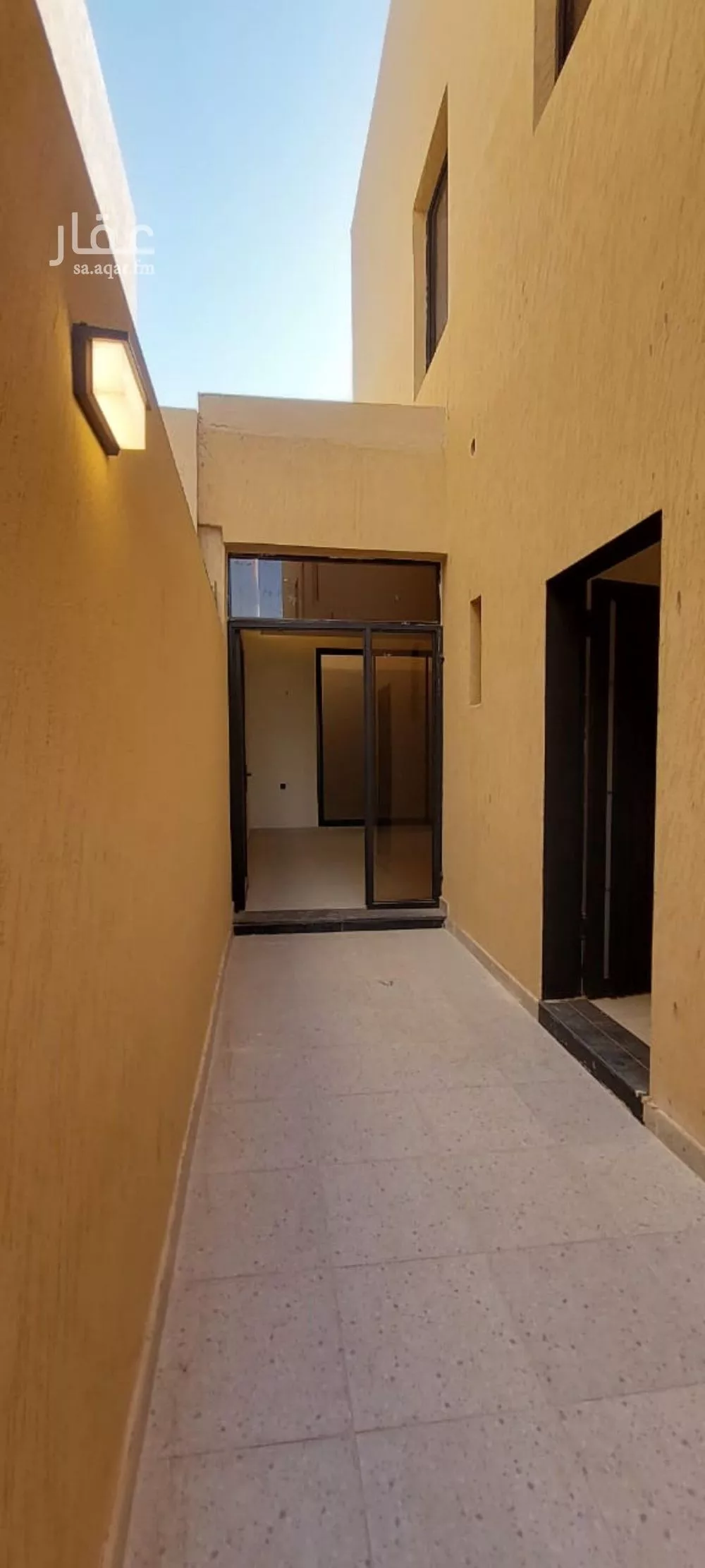 فيلا 6 غرف في عكاظ 4