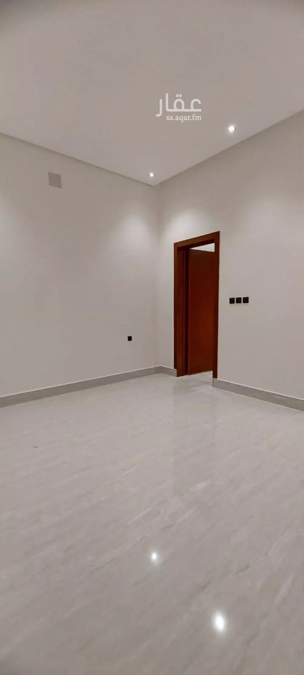 فيلا 7 غرف في طويق 4