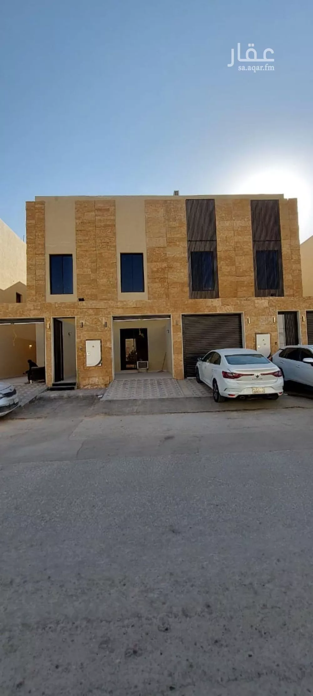 فيلا 6 غرف في عكاظ 1