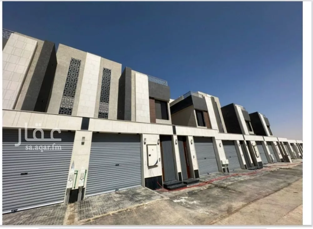 5 bedroom floor in Dirab 1