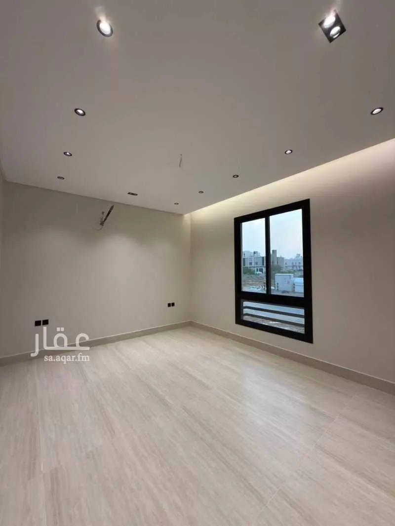 شقة 9 غرف في الملك فهد 2