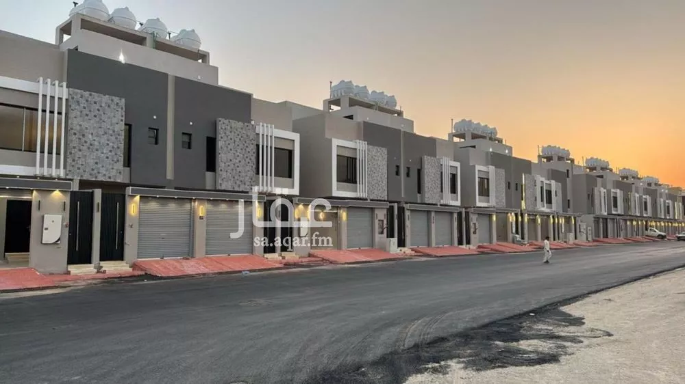 دور 5 غرف في طيبة