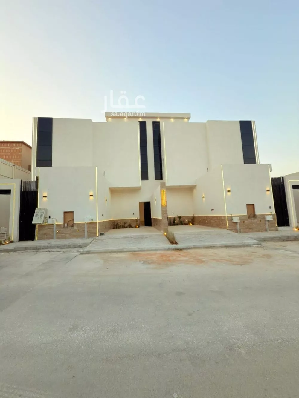 فيلا 5 غرف في بدر 2