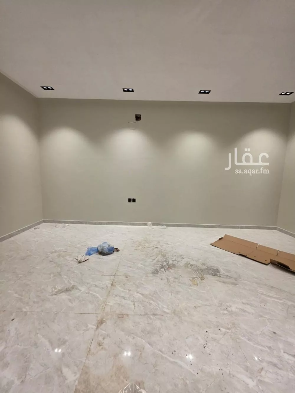 فيلا 5 غرف في بدر 4