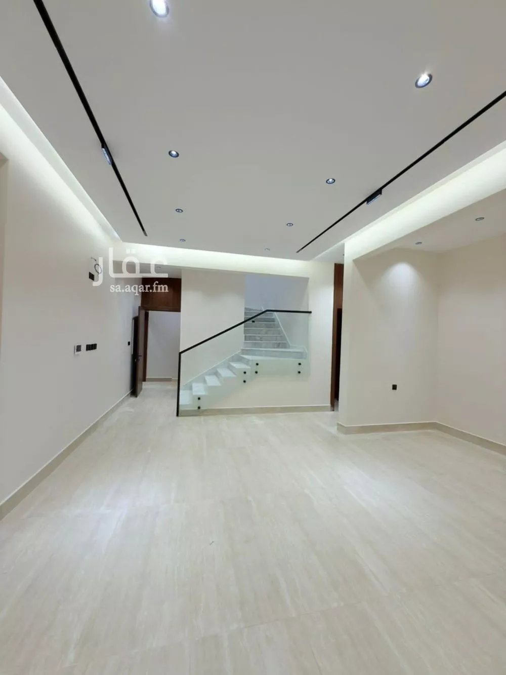 فيلا 5 غرف في بدر 4