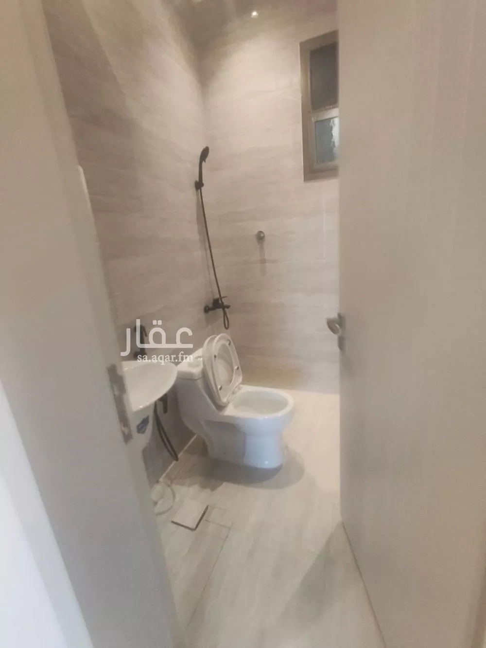 شقة 5 غرف في الحزم 5