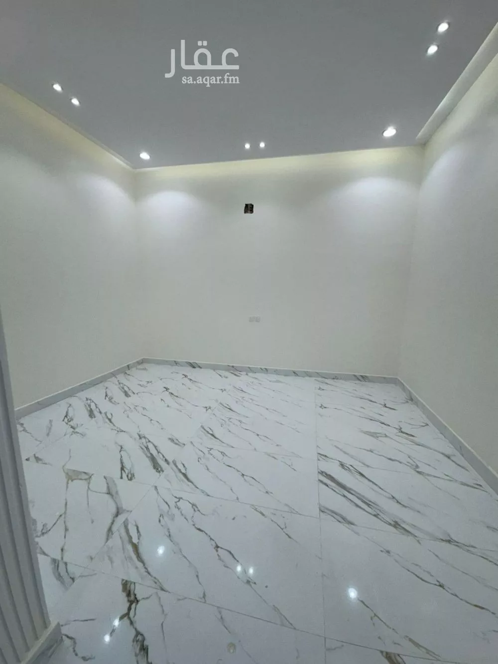 فيلا 5 غرف في العريجاء الغربية 5