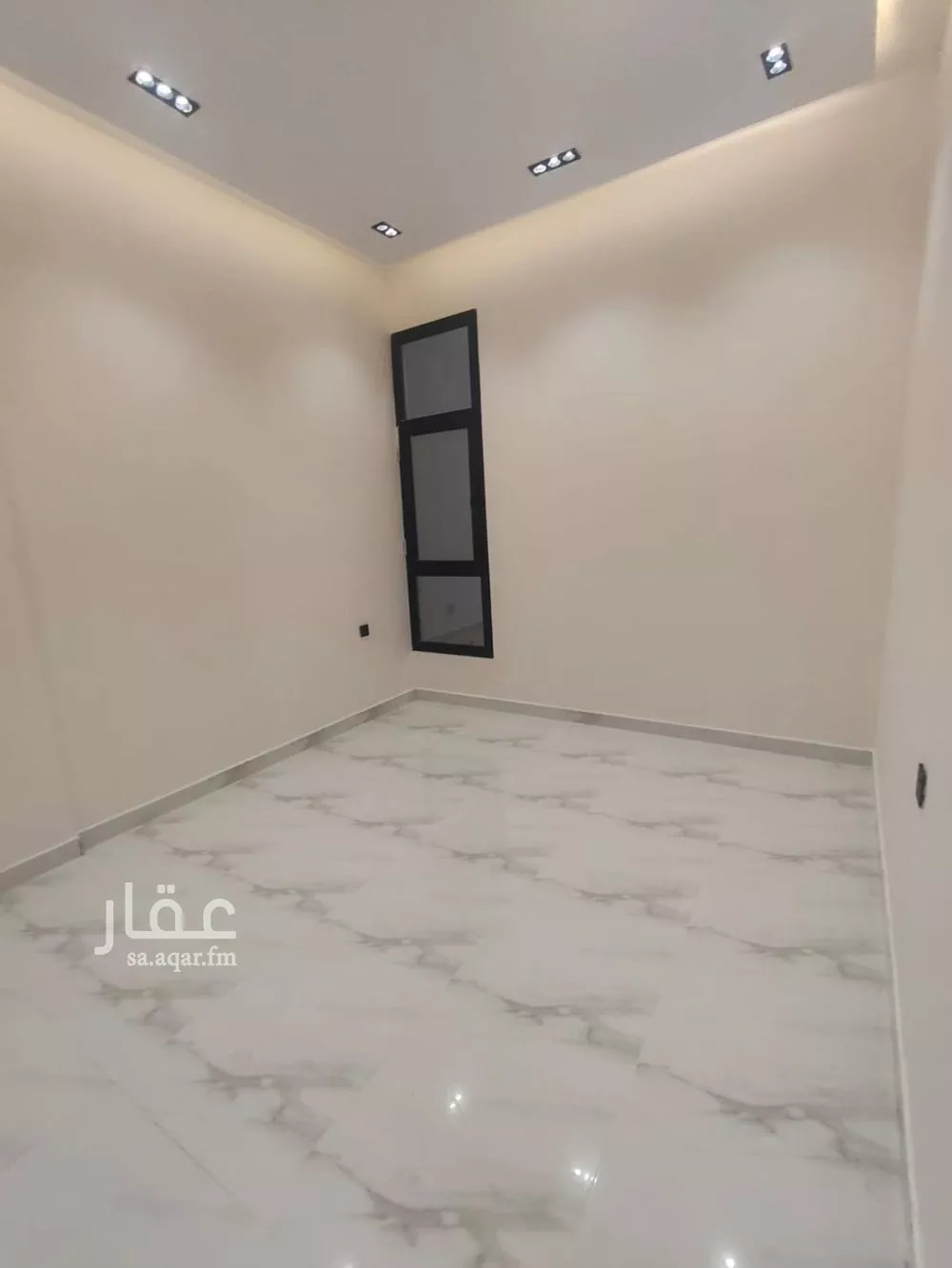 شقة 4 غرف في الزهرة 5