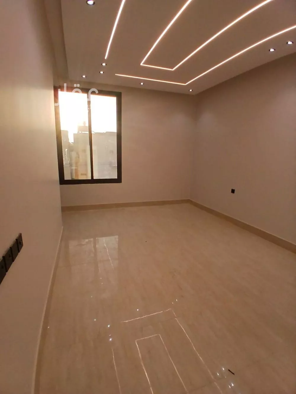 فيلا 5 غرف في طويق 5