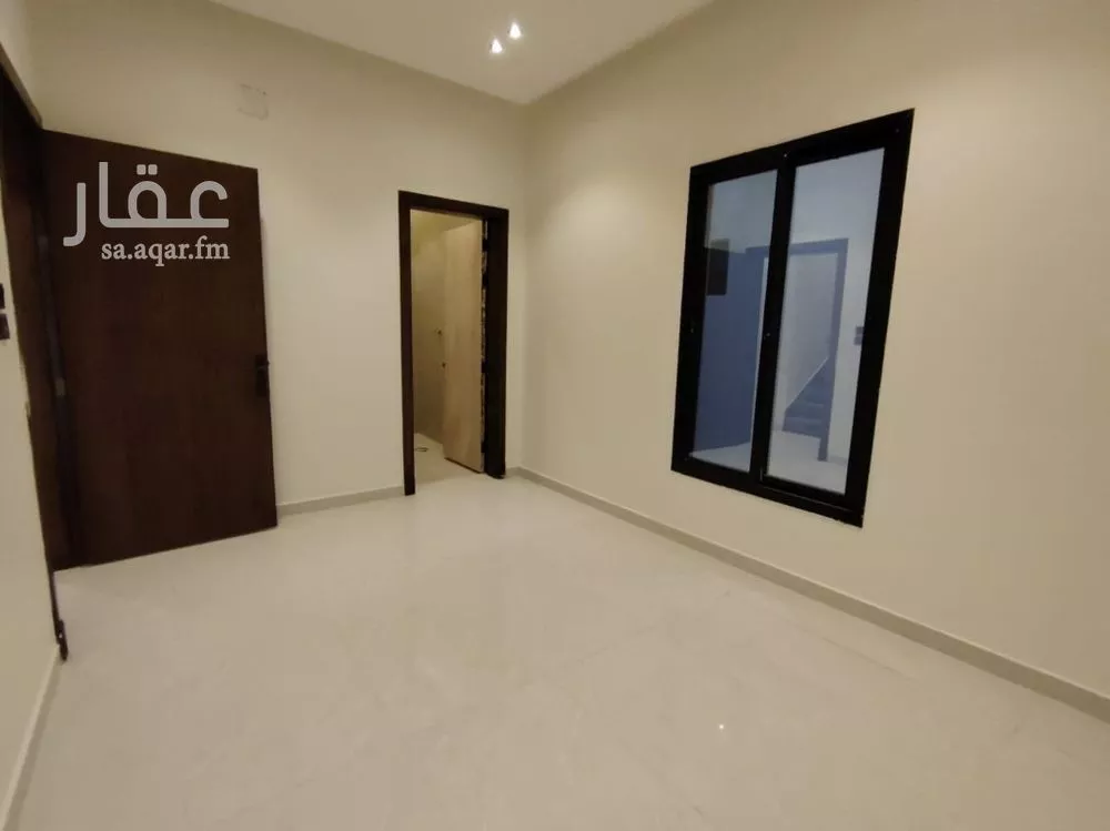 5 bedroom villa in Okaz, Riyadh 15
