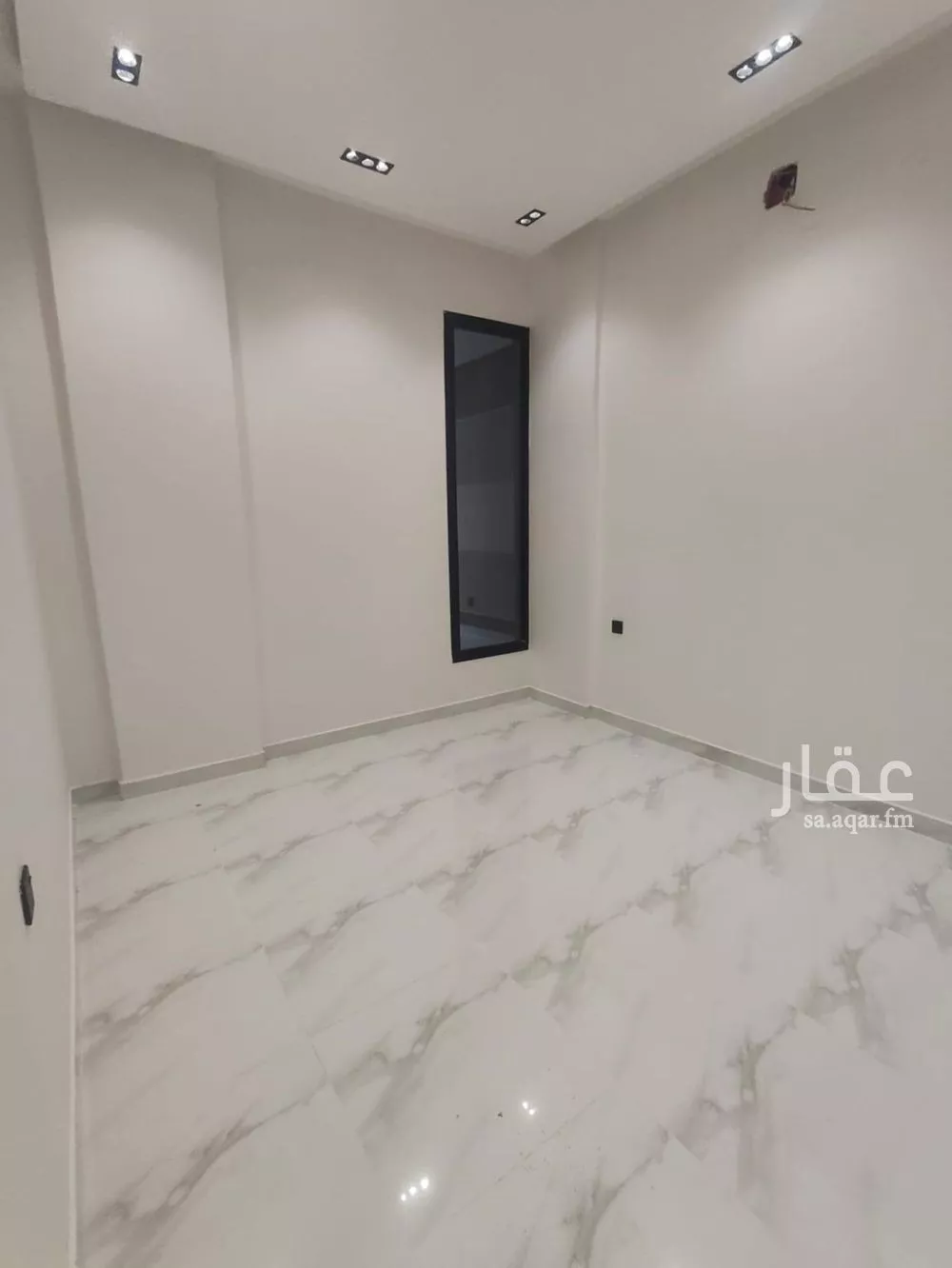 شقة 4 غرف في الزهرة 5