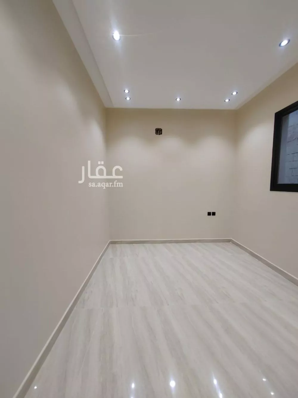 فيلا 5 غرف في العريجاء الغربية 5