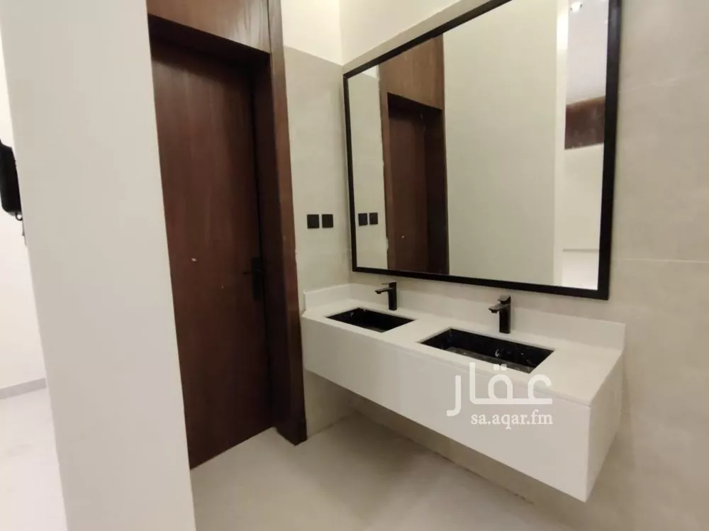 5 bedroom villa in Okaz, Riyadh 16