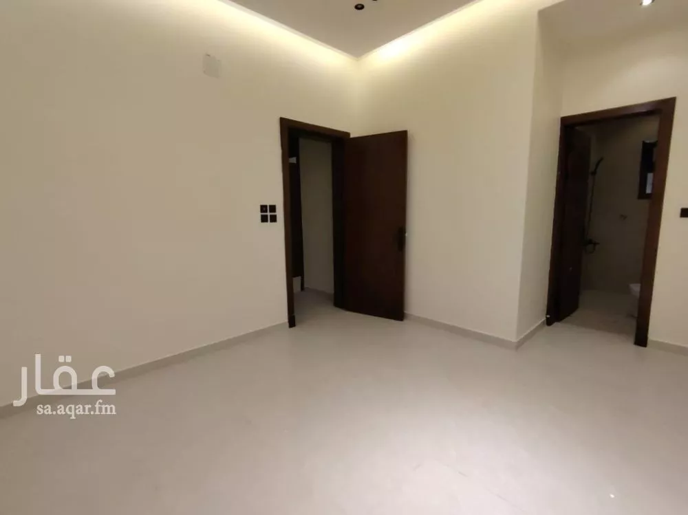 5 bedroom villa in Okaz, Riyadh 18