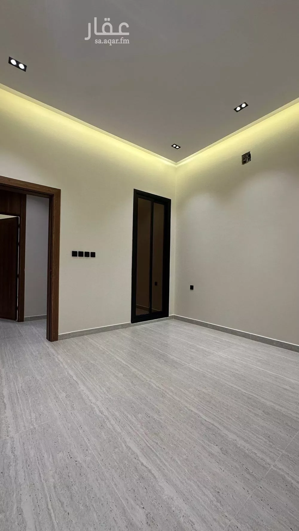 5 bedroom floor in Al Janadriyah 5