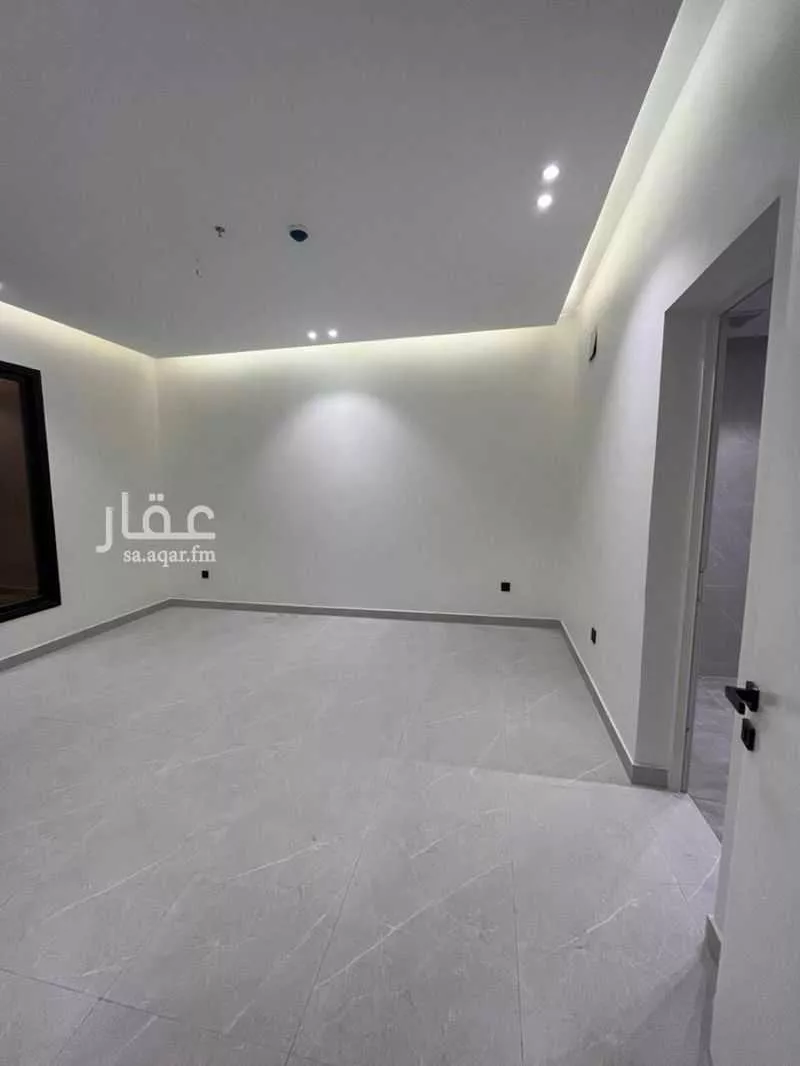 4 bedroom apartment in Al Hamra, Eastern Province 8