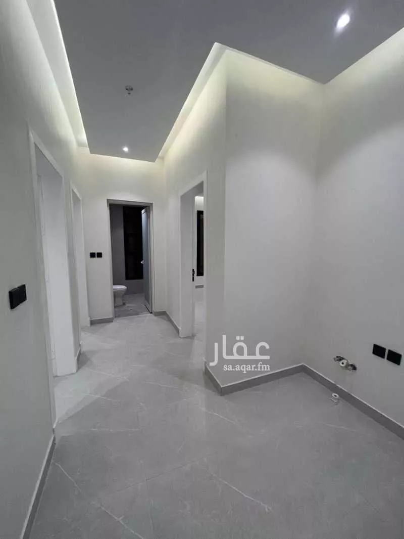 4 bedroom apartment in Al Hamra, Eastern Province 13