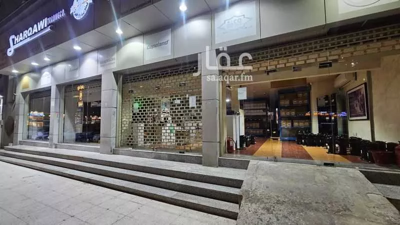 محل 1280 م² في العزيزية 3