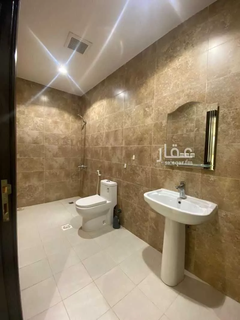 شقة 4 غرف في الواحة 5