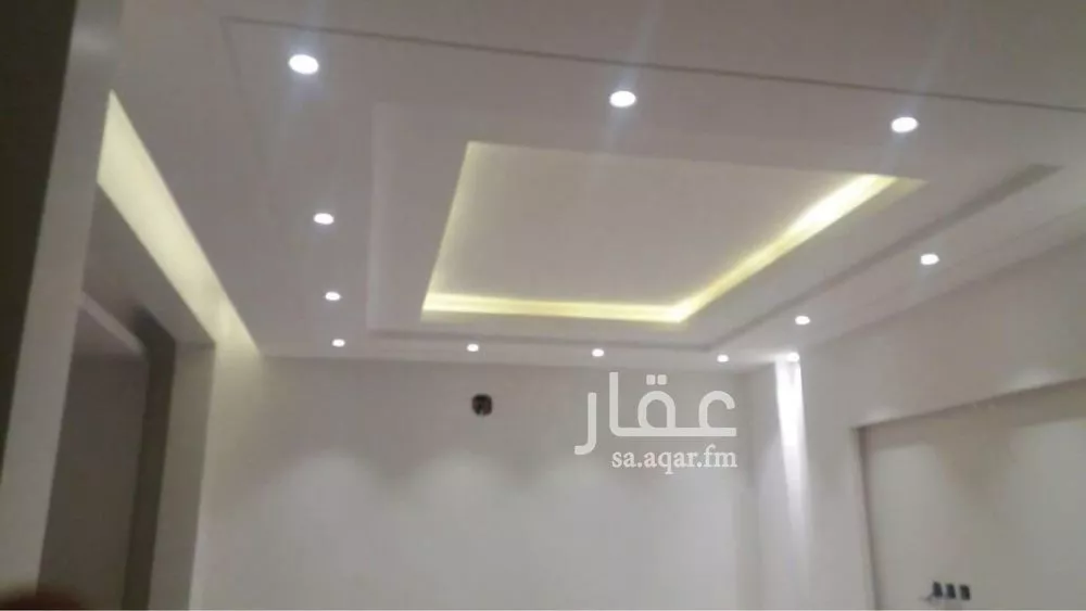 فيلا 9 غرف في النرجس 5