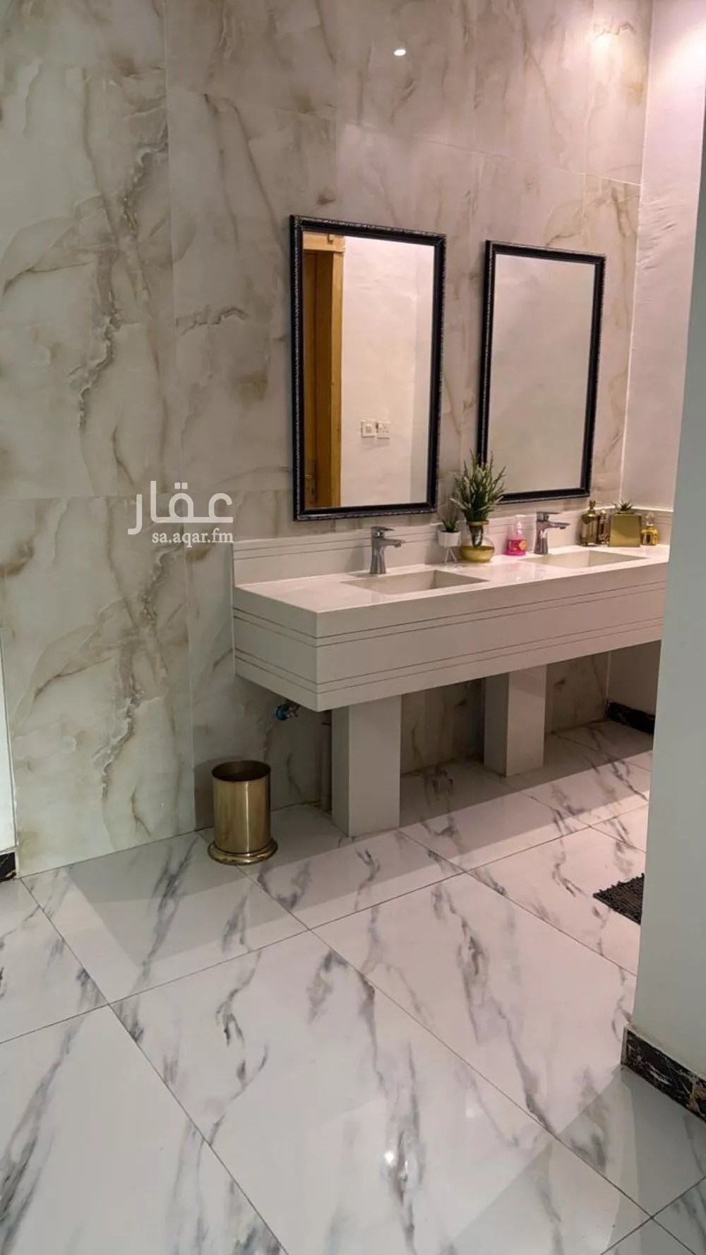 فيلا 5 غرف في الرمال 1