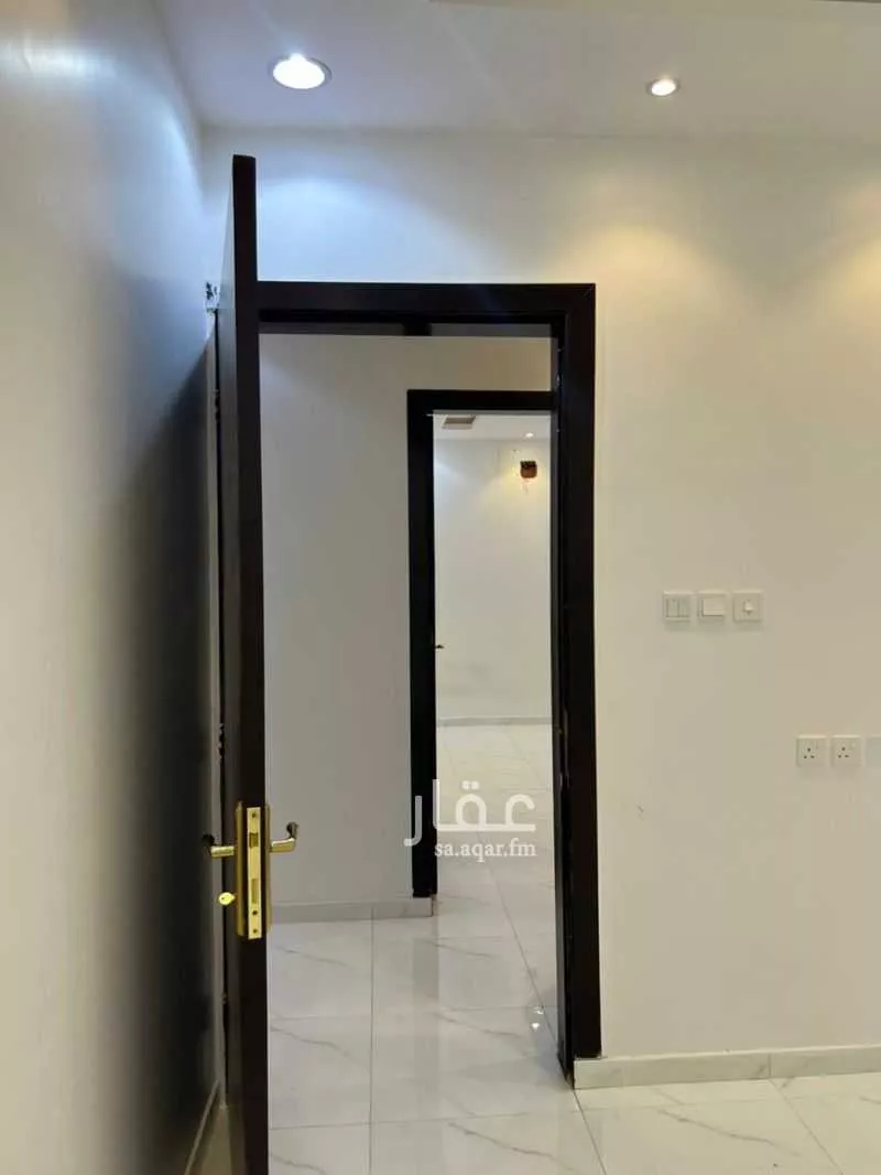 شقة 3 غرف في الرمال 1