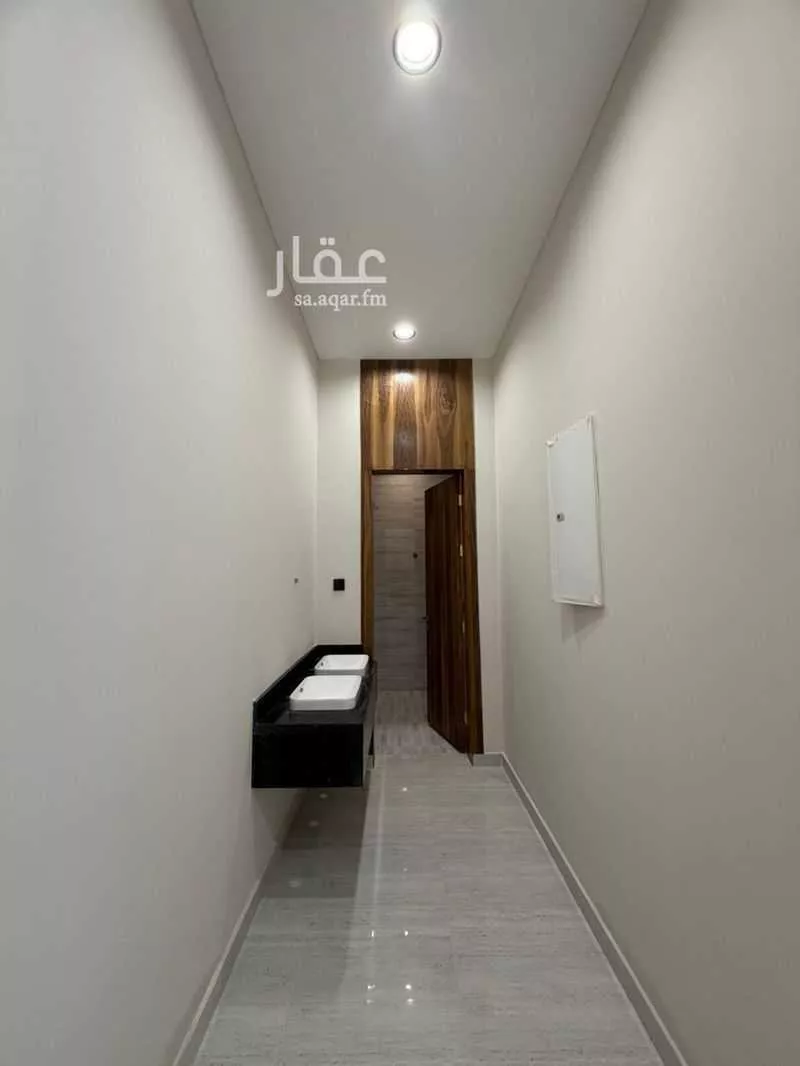 3 bedroom floor in Al Qadisiyah 3