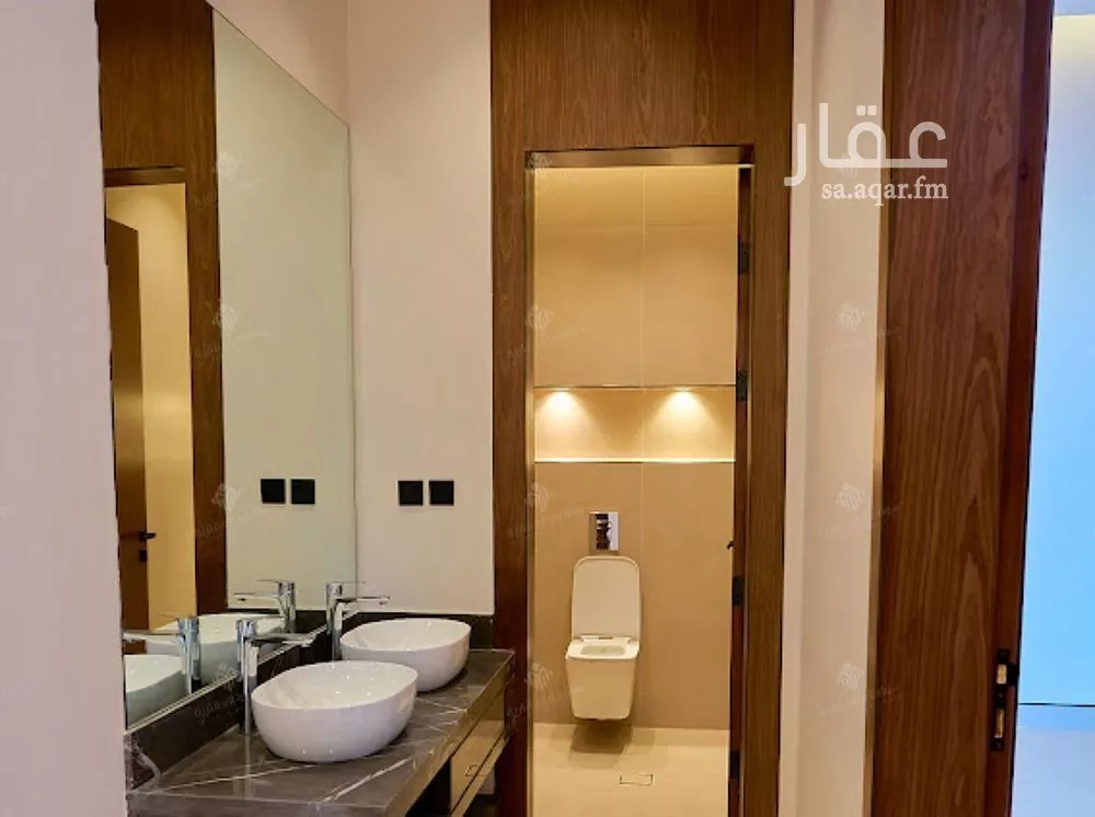 فيلا 6 غرف في المهدية 5