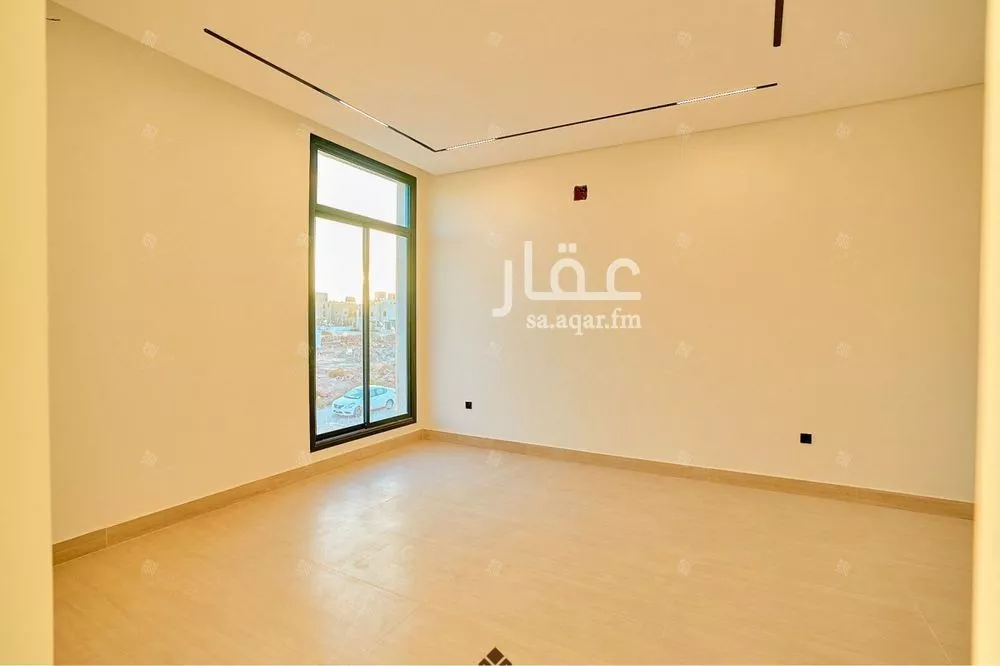 5 bedroom villa in Al Mahdiyyah 4