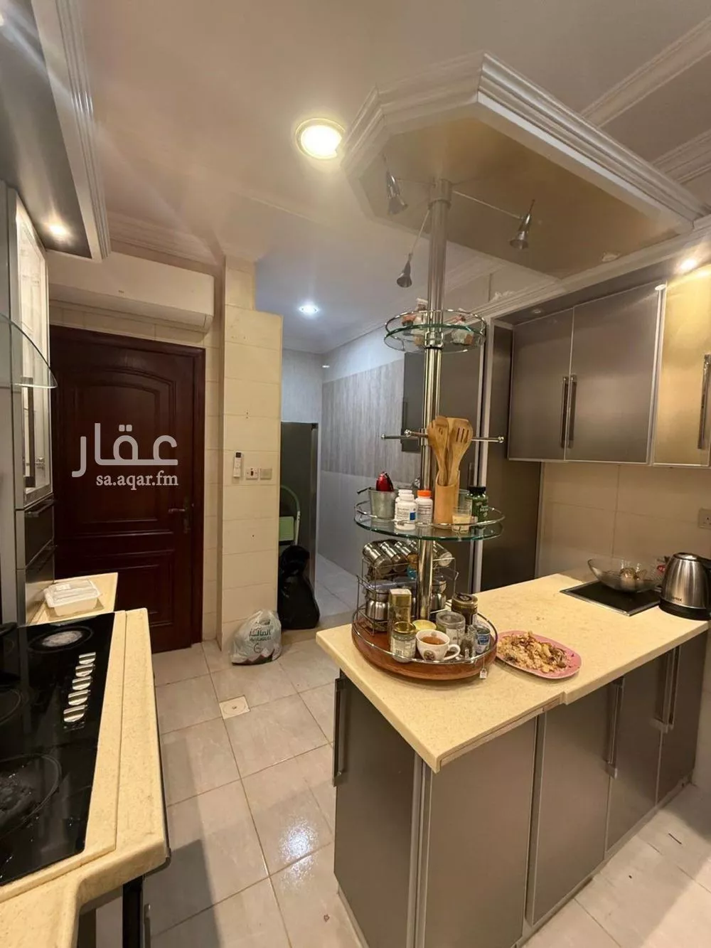 شقة 4 غرف في الروضة 2