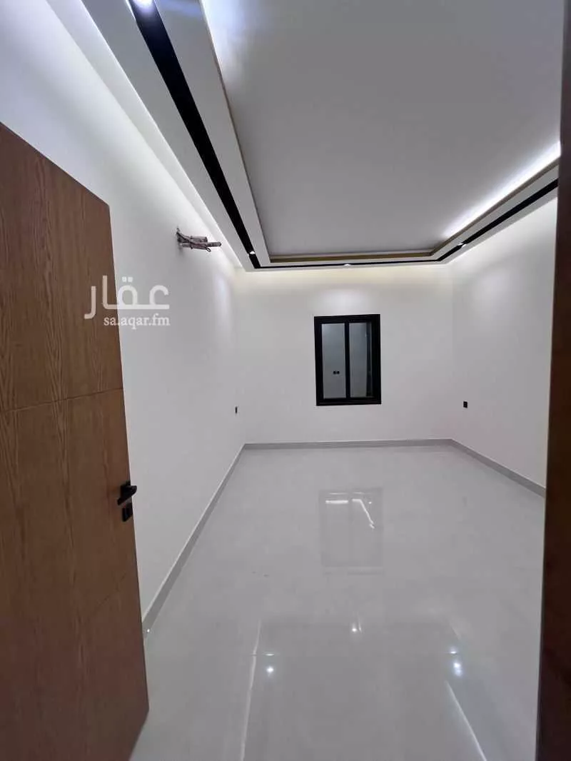 4 bedroom apartment in Ash Shulah 3