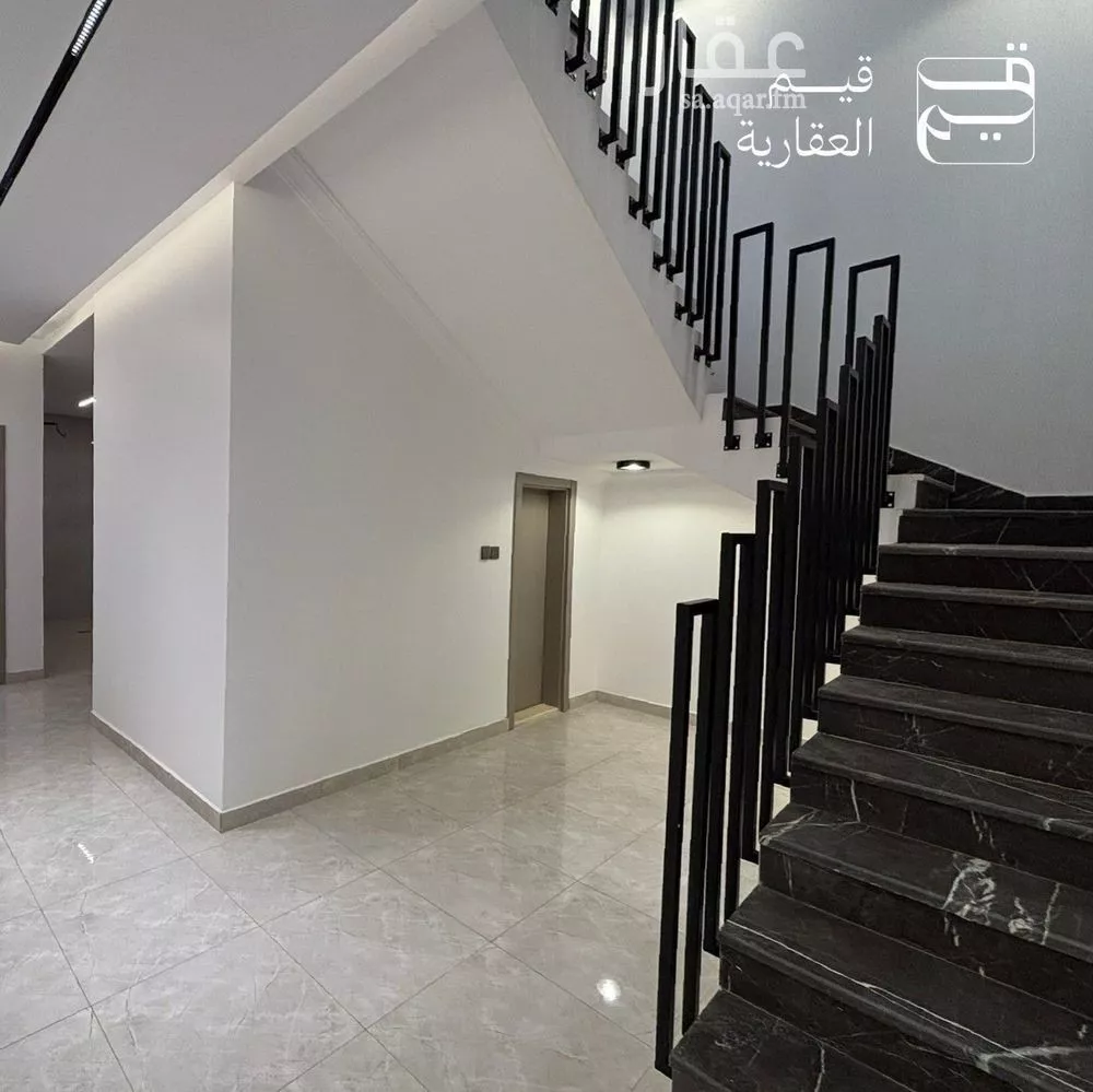 8 bedroom villa in Al Rahmaniyyah 3