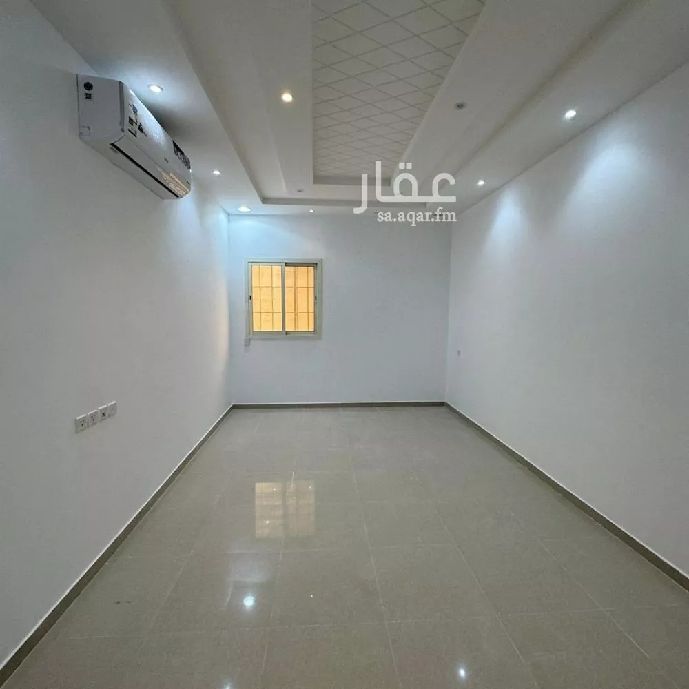 3 bedroom floor in Al Yasmin 1