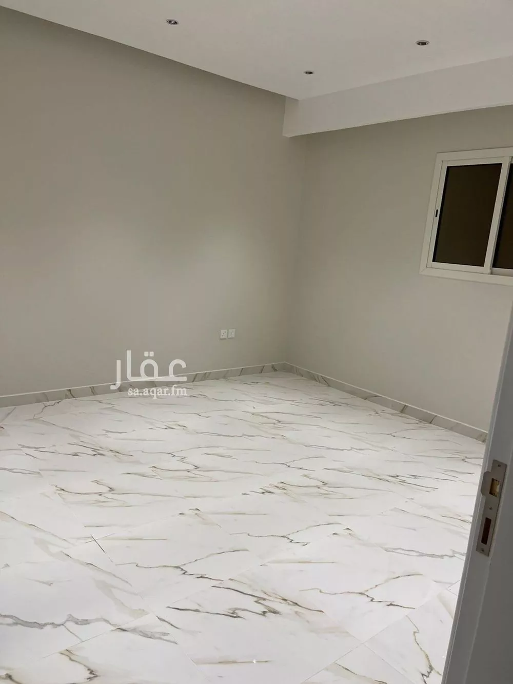 شقة 3 غرف في المهدية 5