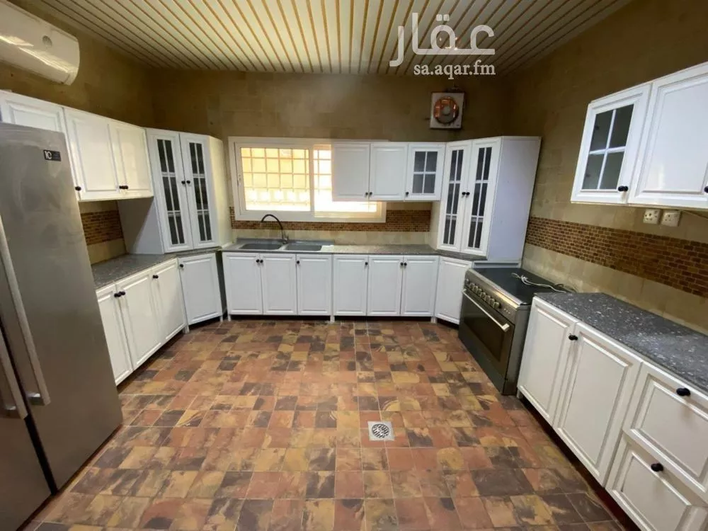 فيلا 5 غرف في قرطبة 3